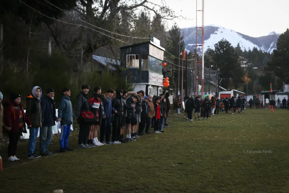 Jugadores, padres, dirigentes y vecinos abrazaron a Puerto Moreno