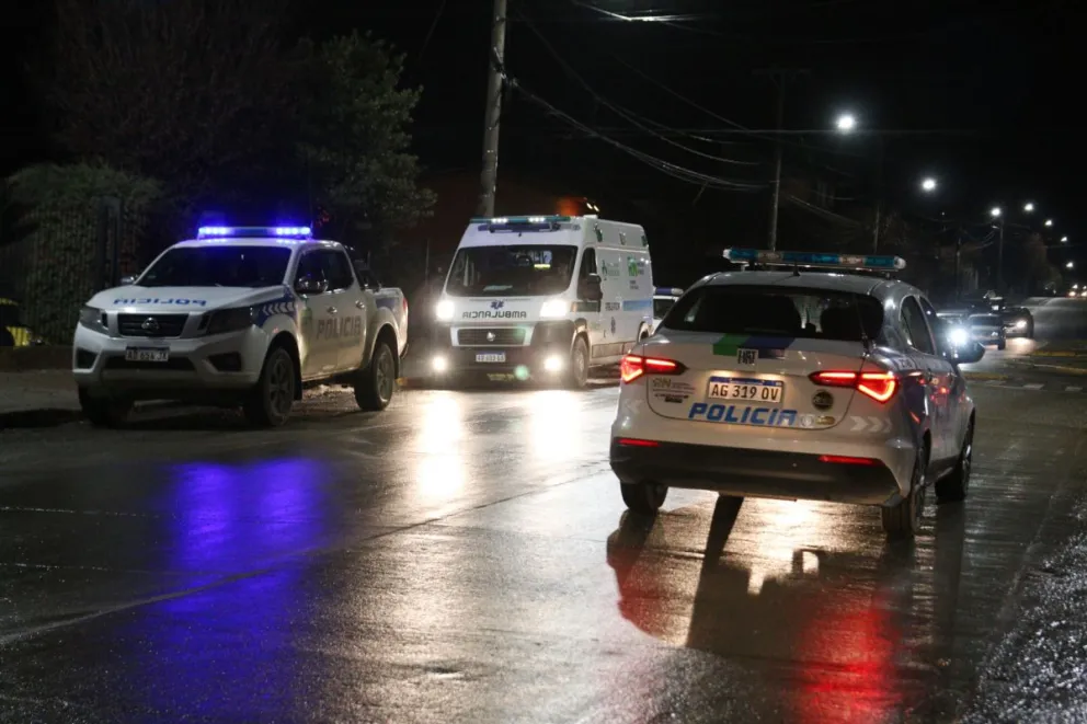Otro choque entre una moto y un auto en la rotonda de Brown 