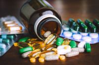 Aumento desmedido de medicamentos pone en riesgo acceso a la salud
