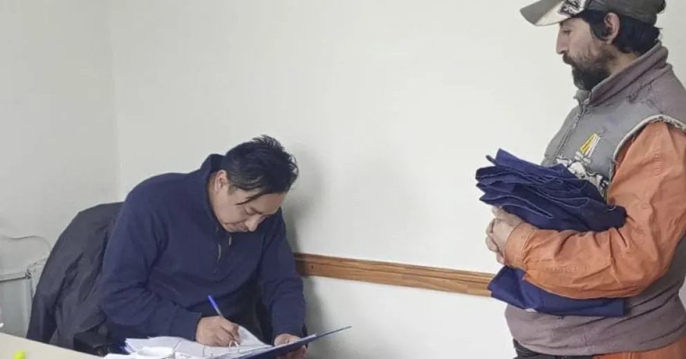 Entregaron indumentaria a personal municipal