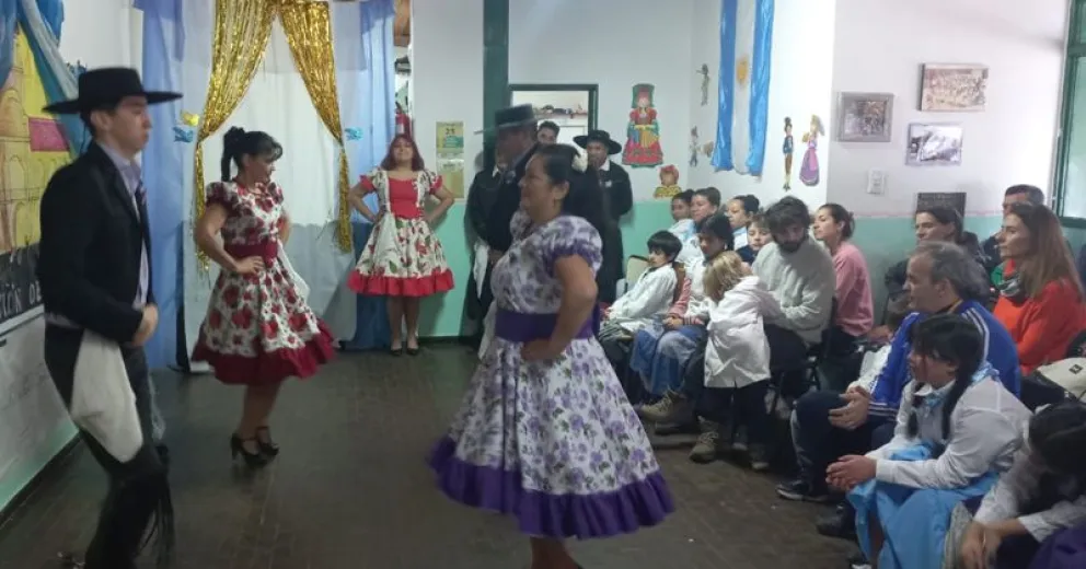 En la escuela de Mascardi festejaron el Día de los Jardines de Infantes