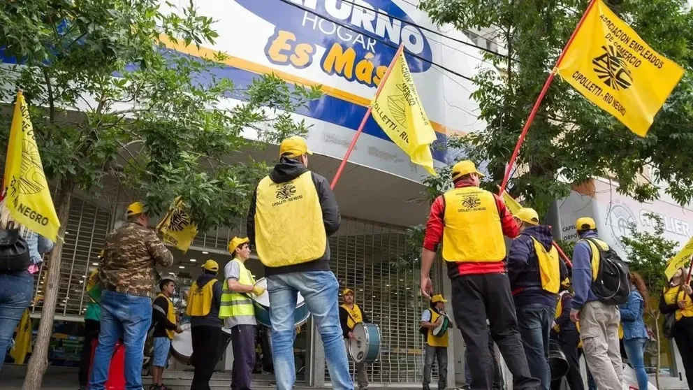 Los ex empleados de Saturno Hogar aún esperan cobrar sus indemnizaciones