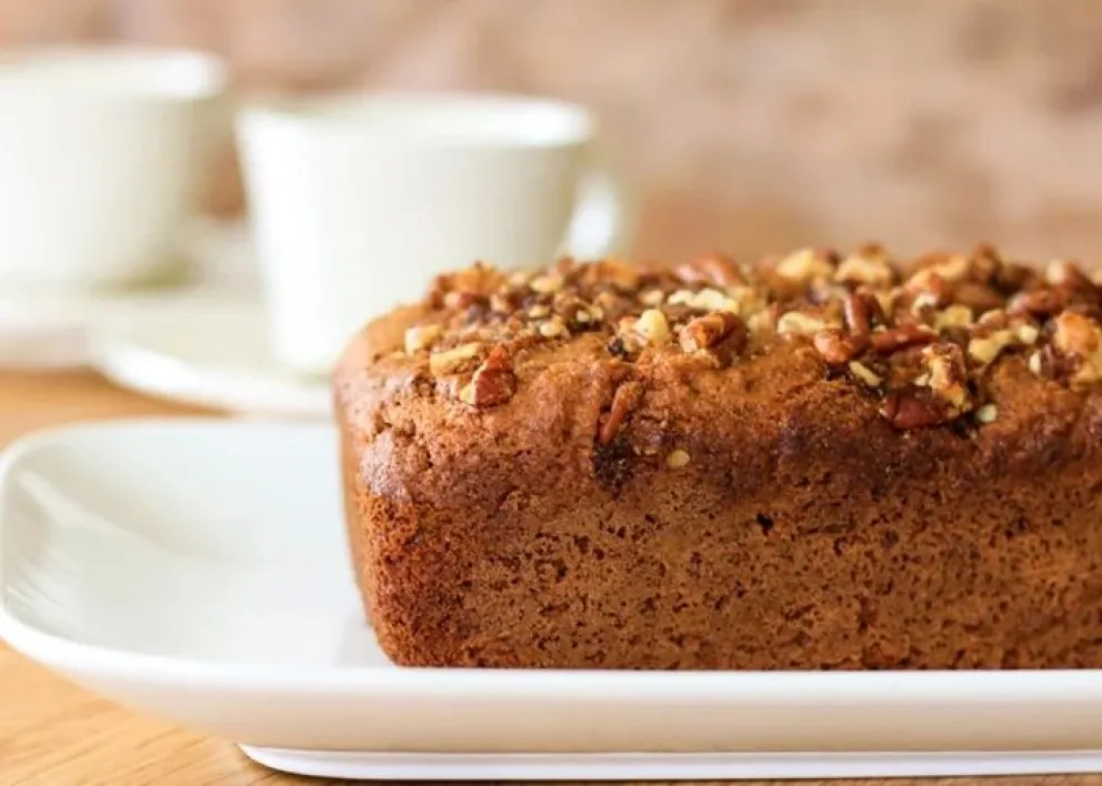 Budín de manzana y frutos secos en 4 pasos