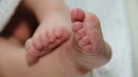 Horror: bebé de dos meses fue brutalmente asesinado a golpes y detuvieron a sus padres 