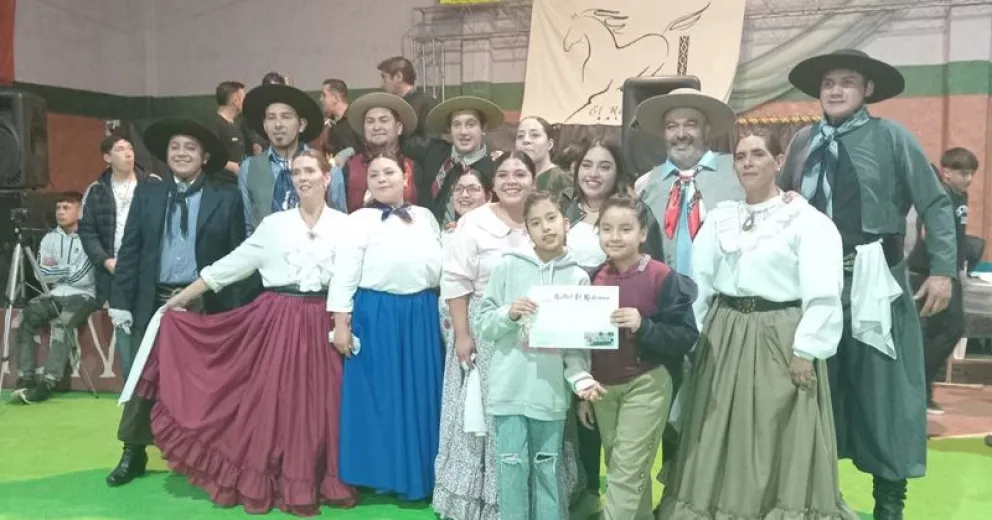 Gran feria de folklore y comidas típicas para mejoras edilicias