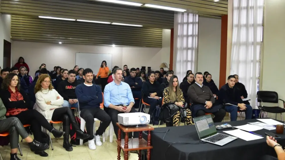 La Provincia continúa articulando Mesas Regionales de Género