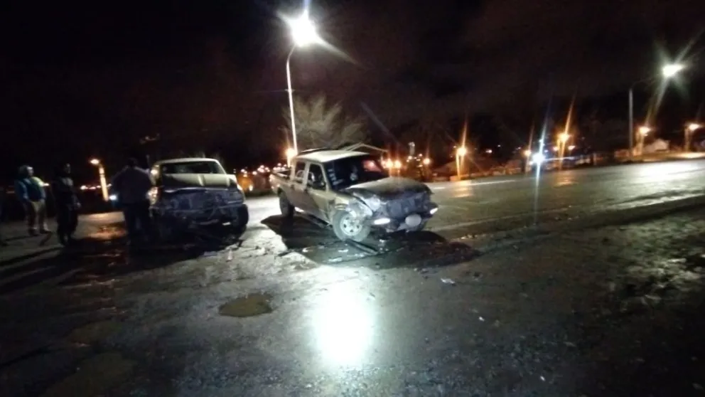 Un conductor alcoholizado y otro que se negó al test chocaron en ruta 40 y Miramar