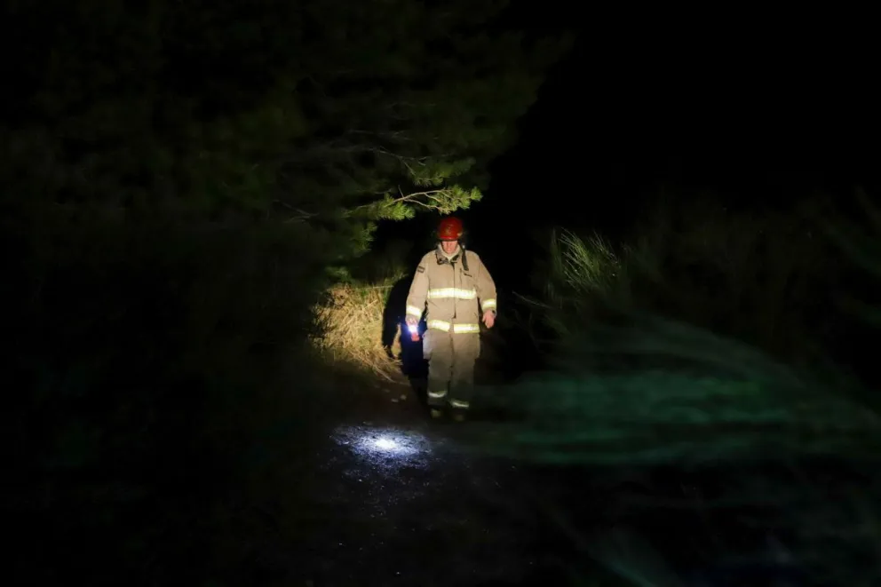 Incendio en una casa abandonada requirió de la pronta intervención de los bomberos 
