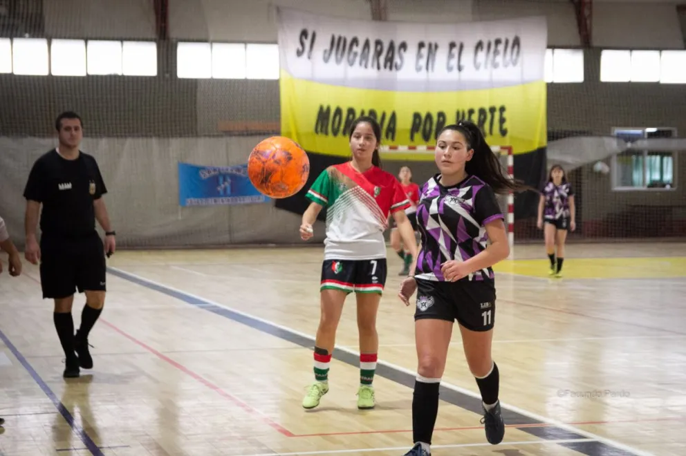 Las mujeres de la Liga Municipal invaden el gimnasio N° 1