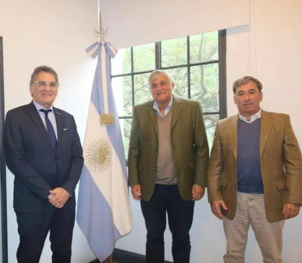 “Los vecinos de Villa Mascardi son víctimas de la usurpación y la violencia”