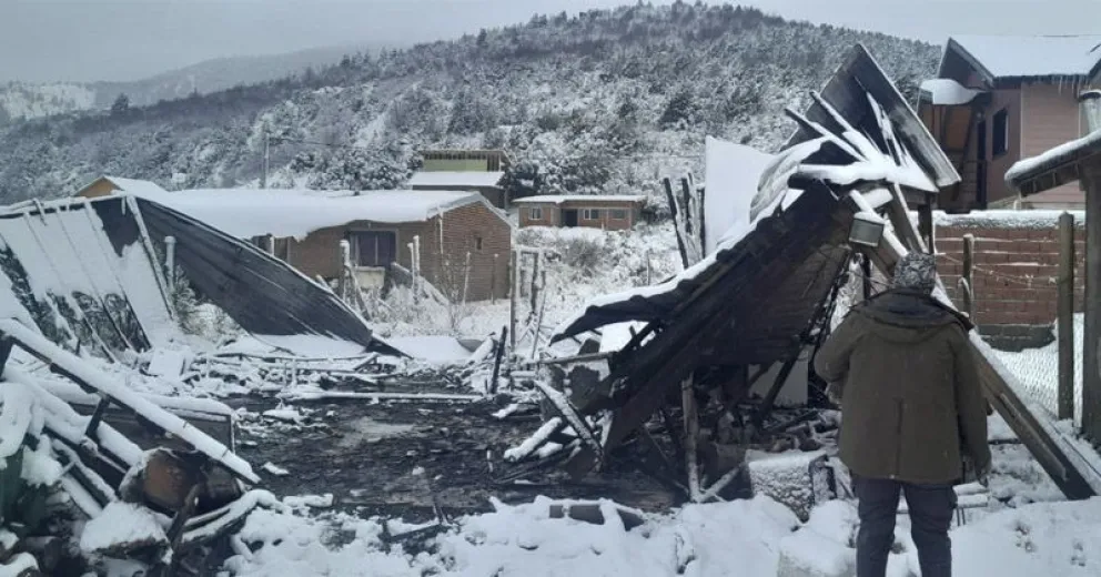 Perdieron todo en un incendio, el padre de familia está en terapia intensiva y necesitan ayuda de la comunidad