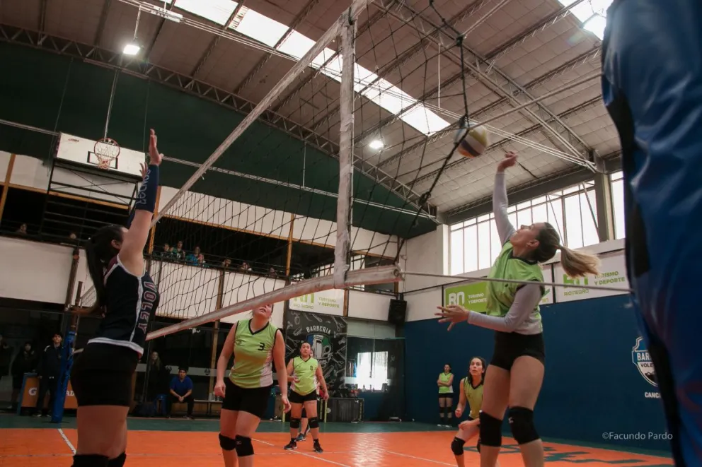El fin de semana fue a puro vóley de mayores en BVC 