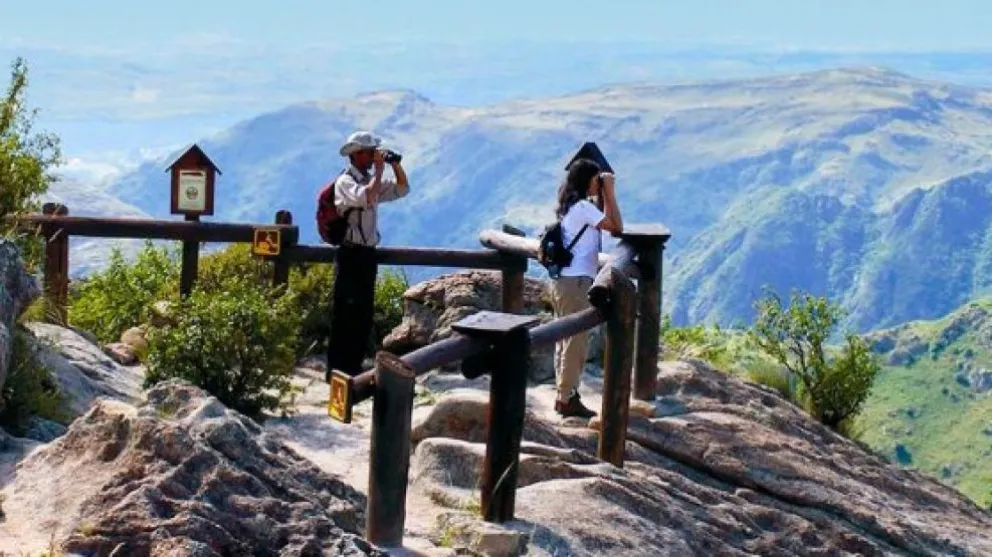Fines de semana largos: más de 2,6 millones de turistas recorrieron el país