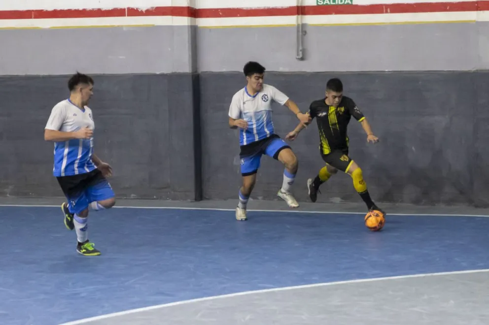 El oficial y la Primera B juegan los apasionantes cuartos de final
