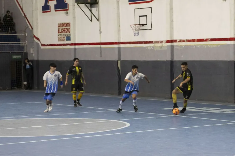 El gimnasio de La Cumbre se rinde ante la primera división