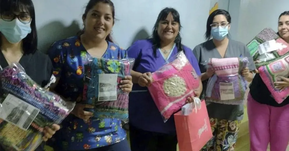 Fundación Cerca Tuyo entregó mantas solidarias en Pediatría del Hospital