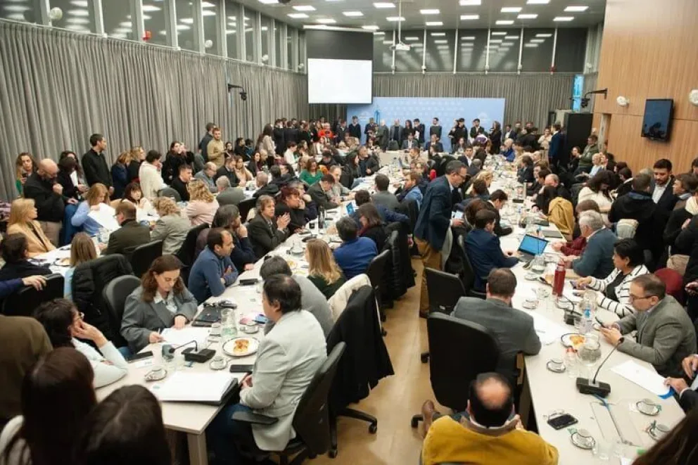 Ley Bases: el Gobierno obtuvo dictamen en Diputados, ¿cuándo se tratará en el recinto?