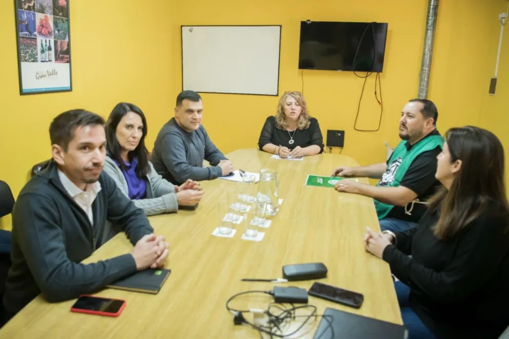 Paritarias: nueva convocatoria del Gobierno para mañana