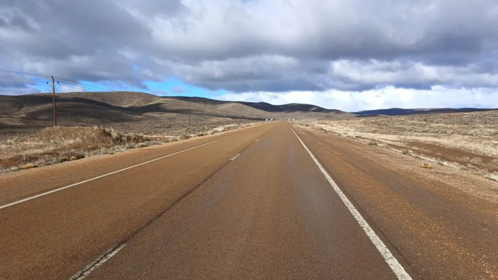 Aprovechando el buen clima, avanzan los trabajos en Ruta 23 y desvíos 