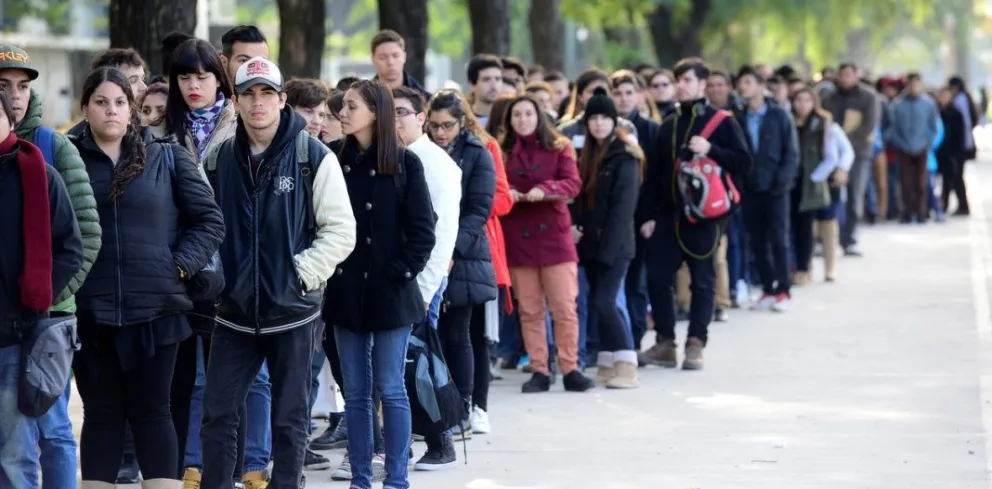 El Gobierno desvinculó a 685 empleados del disuelto Ministerio de la Mujer