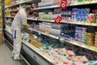 El Gobierno extendió por un año la suspensión de retenciones para lácteos
