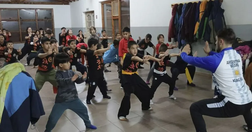 Campaña solidaria para que chicos puedan ir a San Juan a competir