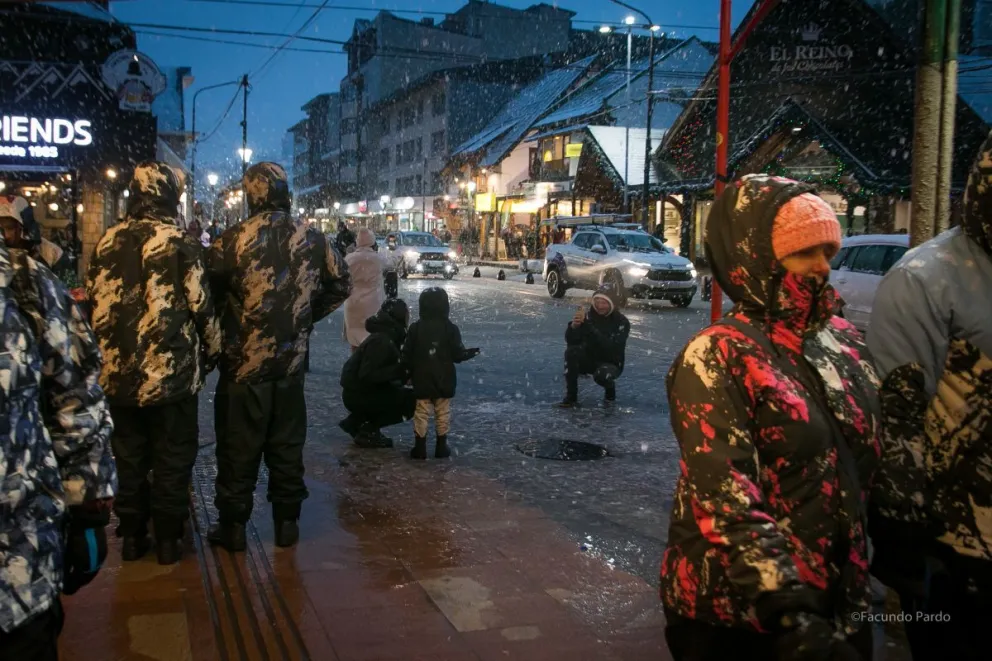 Con 29 vuelos diarios y un 72% de ocupación, Bariloche se prepara para las vacaciones de invierno de Buenos Aires