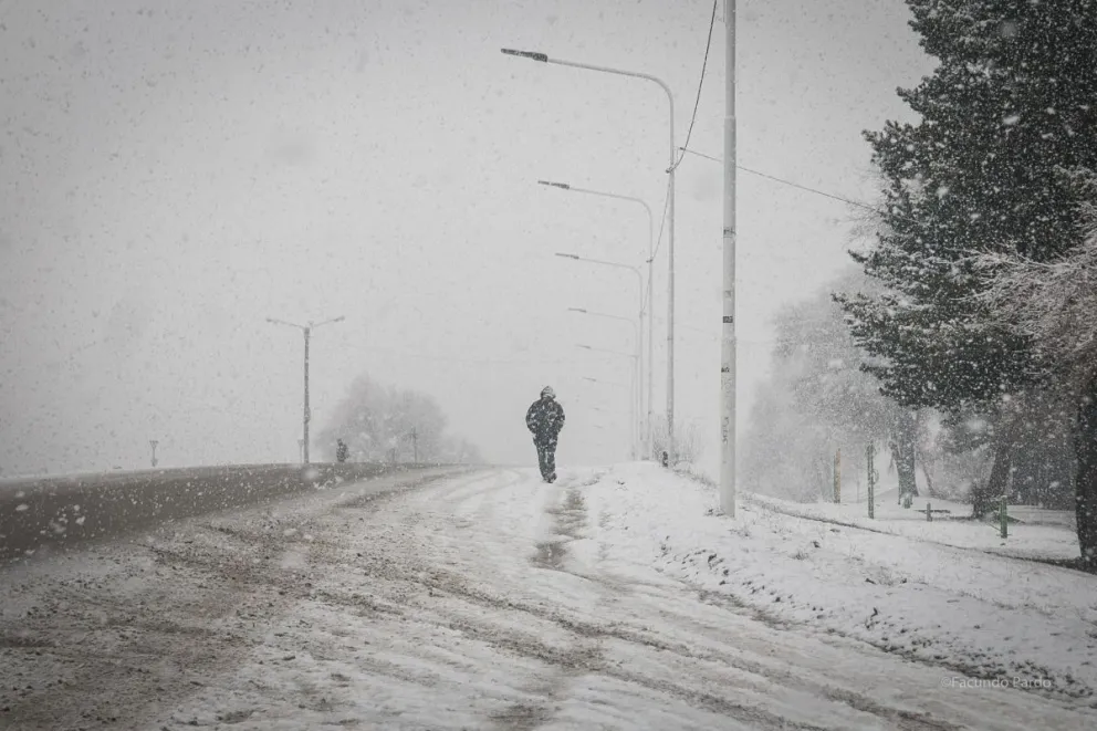 Además de la alerta por nieve, sumaron otra por fuertes vientos en Bariloche