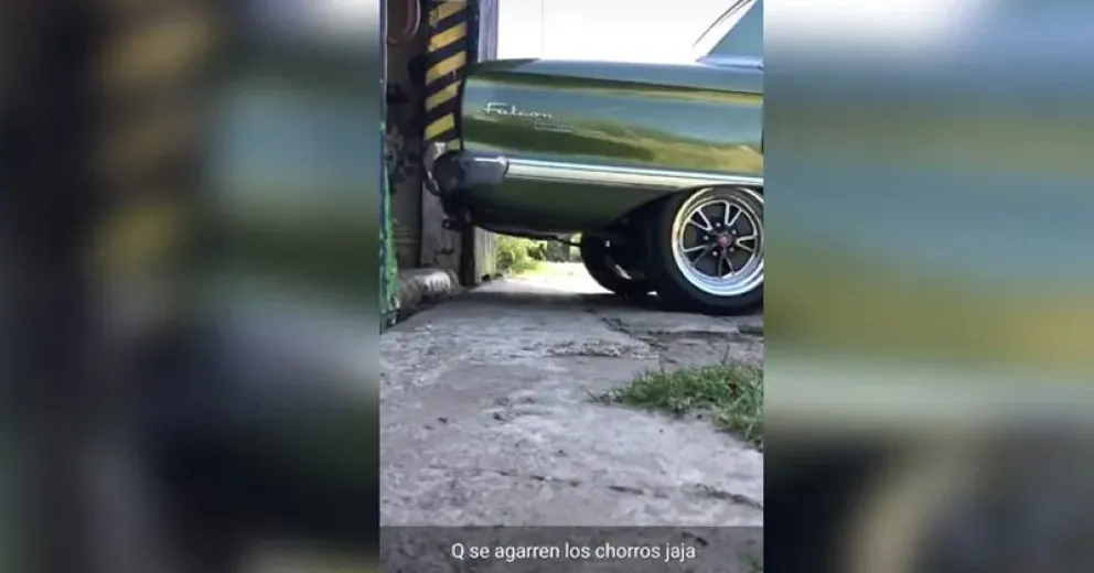 Imputaron al comisario que compartió un video con un Ford Falcon verde y música militar 