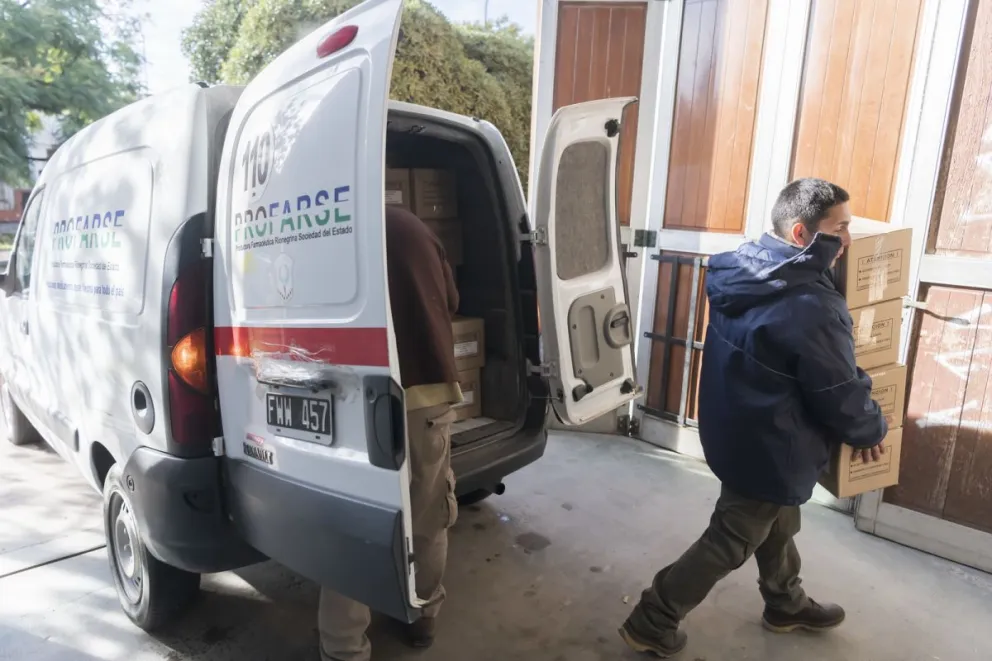 El PROFARSE entrega medicamentos para hospitales públicos