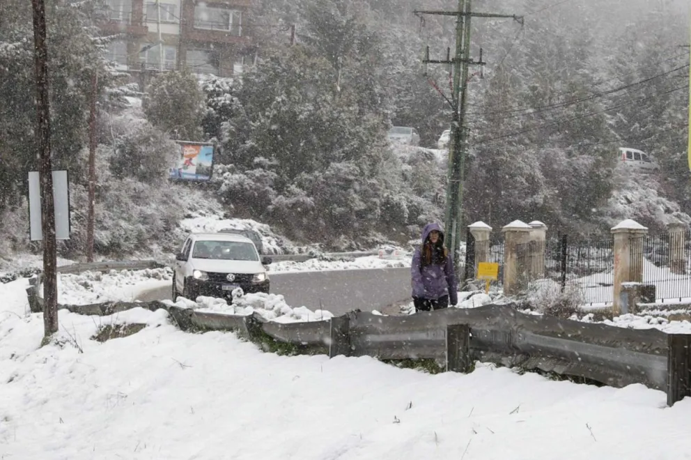 Podría caer entre 15 y 25 centímetros de nieve este jueves. (Foto: Euge Neme)