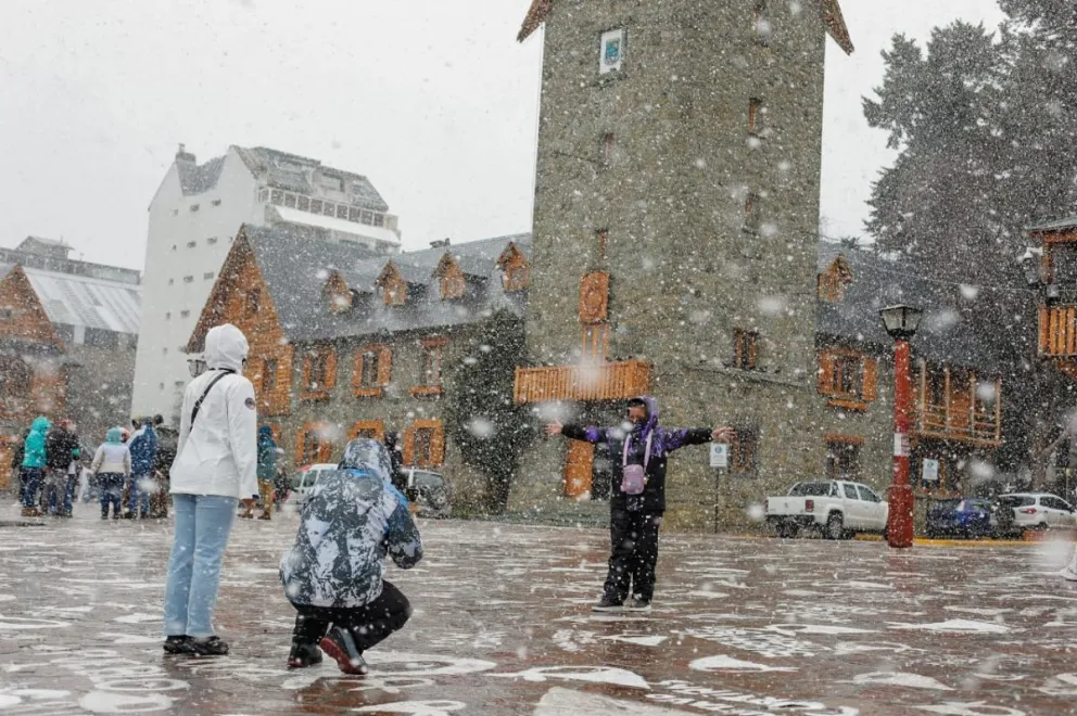 En fotos, así fue la nevada que obligó a suspender clases la tarde del miércoles