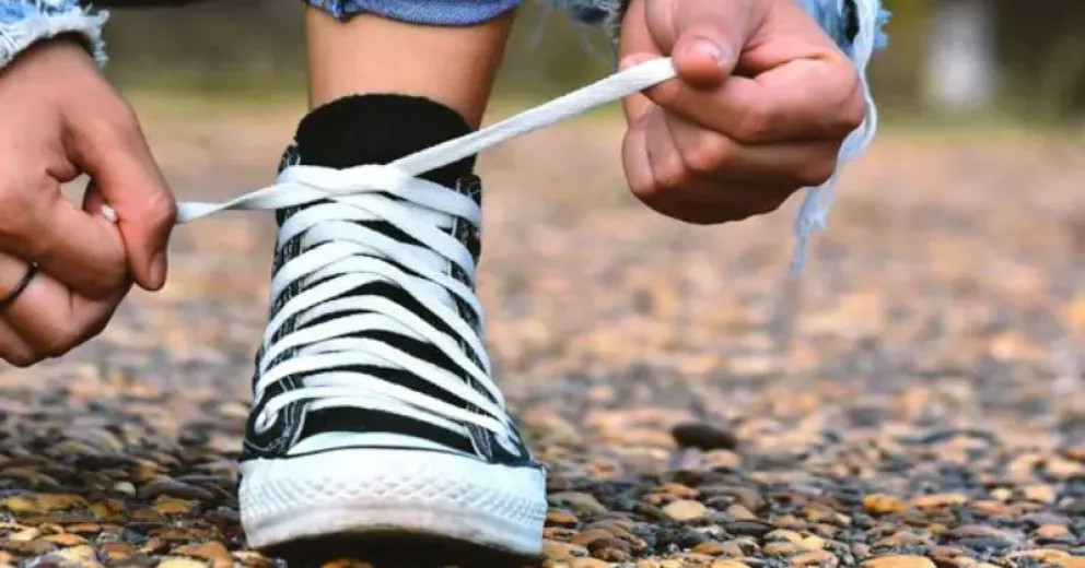 Nueva moda: Las tres formas alternativas para atarse los cordones