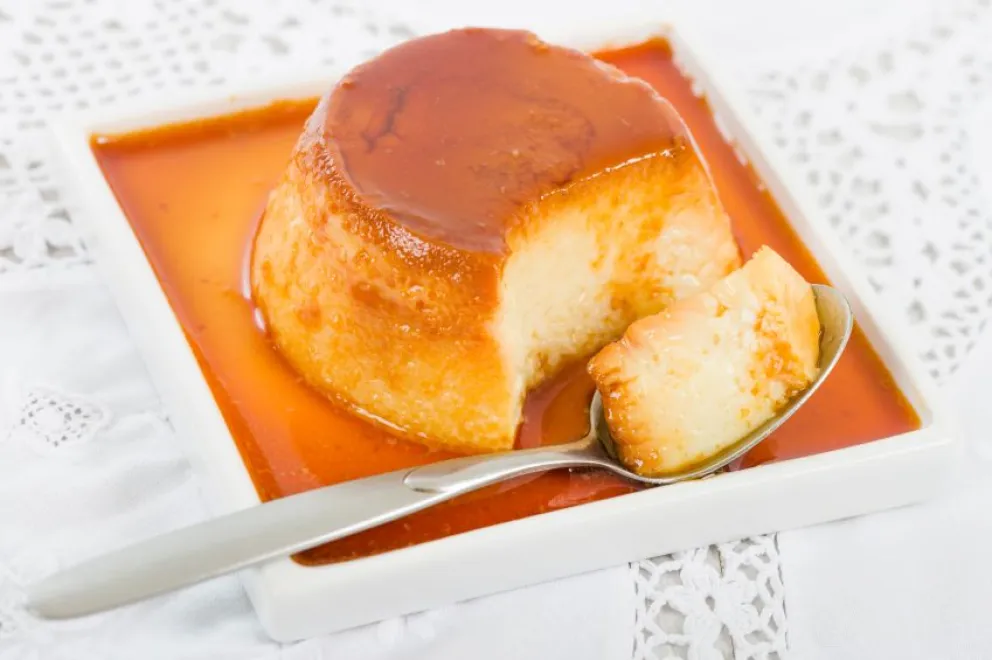Un clásico argentino: cómo hacer flan casero de dulce de leche