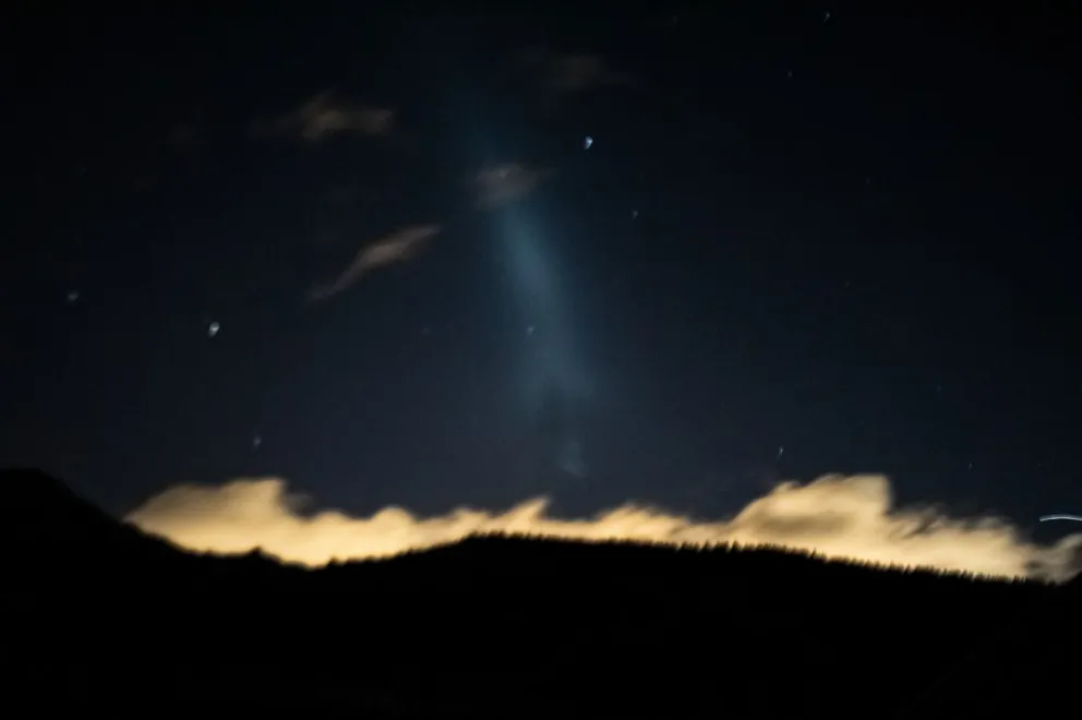 Un cohete chino pasó por el cielo de Bariloche y en Chile lo confundieron con un meteorito