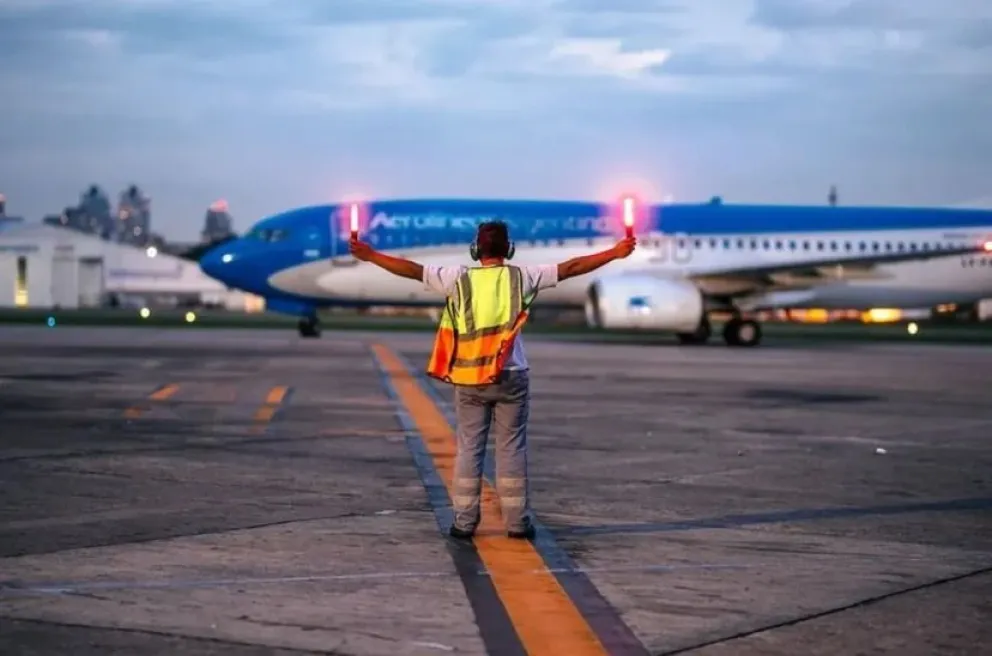 Pilotos anuncian medidas por conflicto salarial en Aerolíneas Argentinas: cuándo será