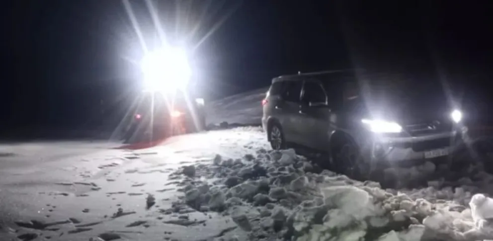 Turistas rosarinos desobedecieron las recomendaciones y debieron ser rescatados de la nieve