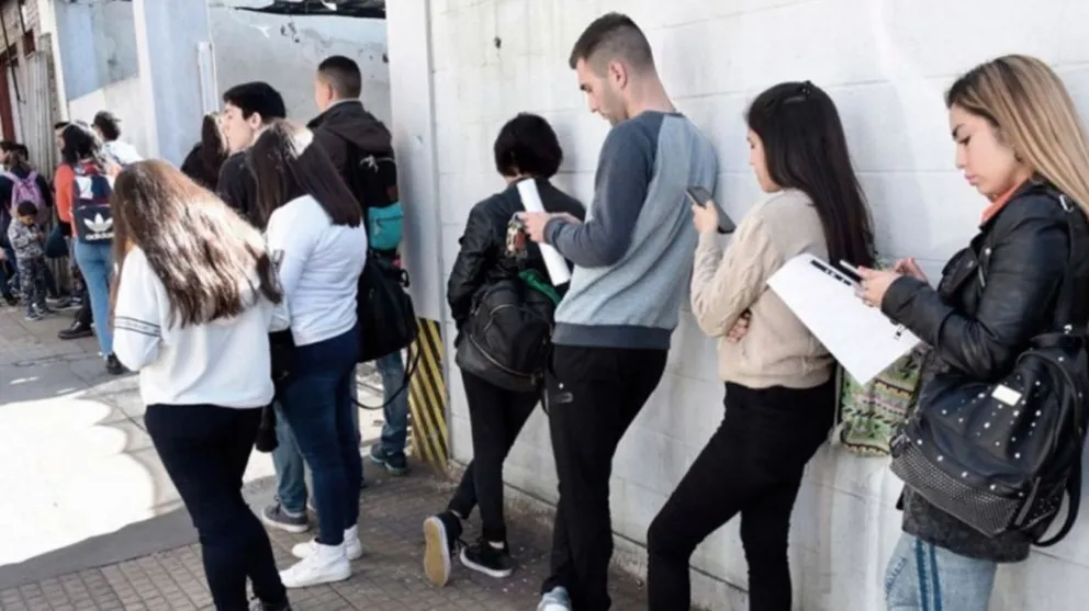 Crisis de empleo en Argentina: Casi 140 Mil puestos perdidos en lo que va del año