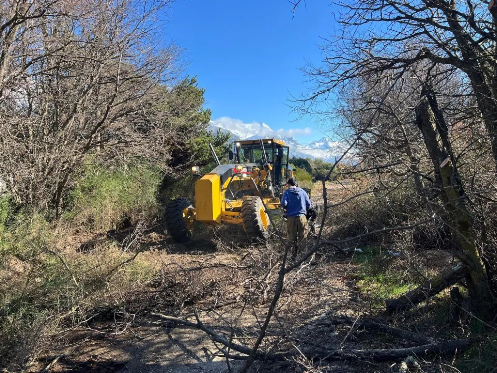 Avanzan los trabajos de conectividad en la zona Oeste de Bariloche
