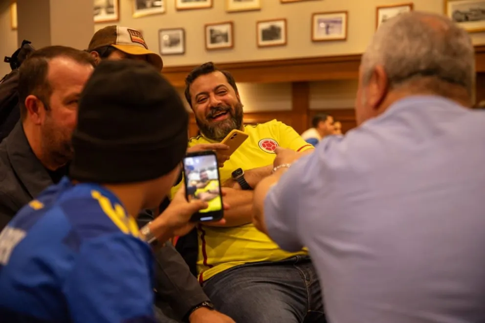 Colombianos y hasta brasileños en Bariloche hacieron fuerza para el equipo cafetero