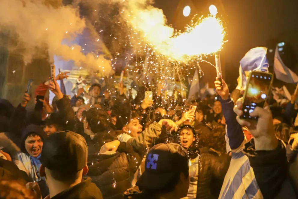 Bariloche celebró el triunfazo de la selección argentina en la Copa América