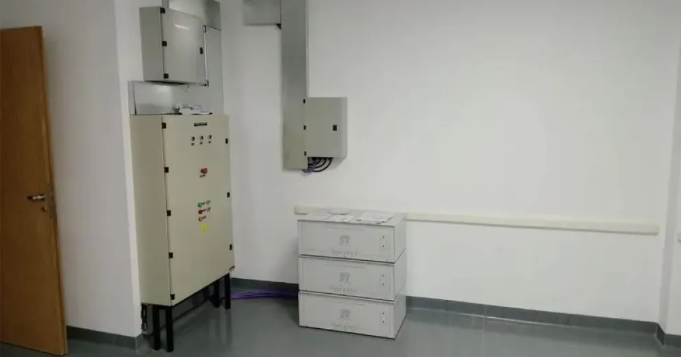 Falta muy poco para finalizar la instalación del nuevo tomógrafo en El Bolsón