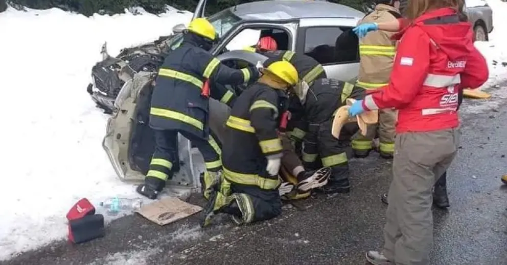 La mujer fallecida en el choque frontal era de Bariloche