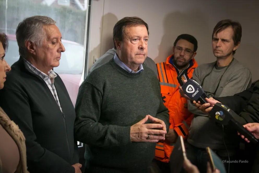 El gobernador se mostró preocupado por la falta de médicos en la provincia