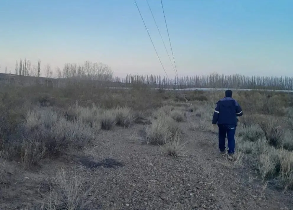 Destruyeron una instalación eléctrica y dejaron sin agua a toda una ciudad