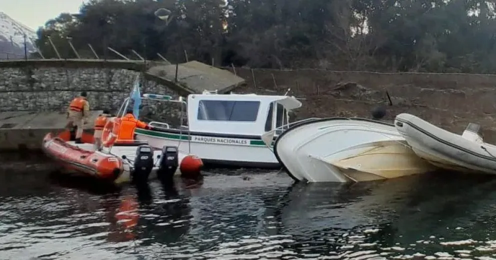 Se desprendió gran parte del muelle en lago Puelo