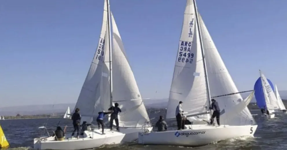 Gran actuación del "Ziggy Race" en el "Apertura J24"