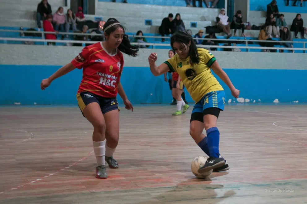 ¿Cómo están las posiciones en el femenino de ADeFul?