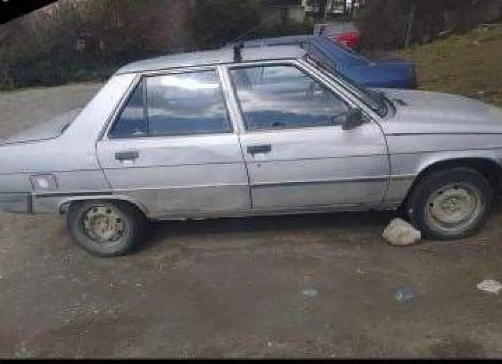Apareció con faltantes y daños un auto que habían robado el fin de semana