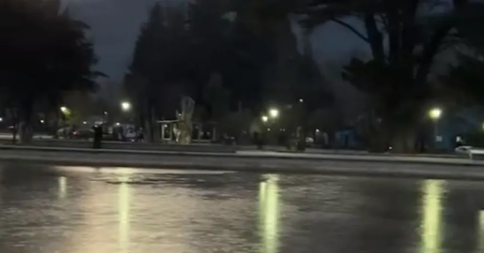 El hielo cambió el paisaje de la Plaza Pagano